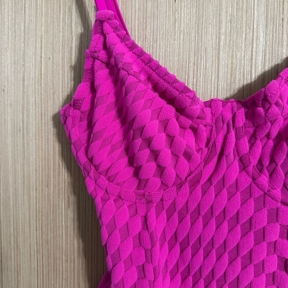 GOOD AMERICAN Jacquard Show Off One Piece Swimsuit, Size 1 - Picture 4 of 10